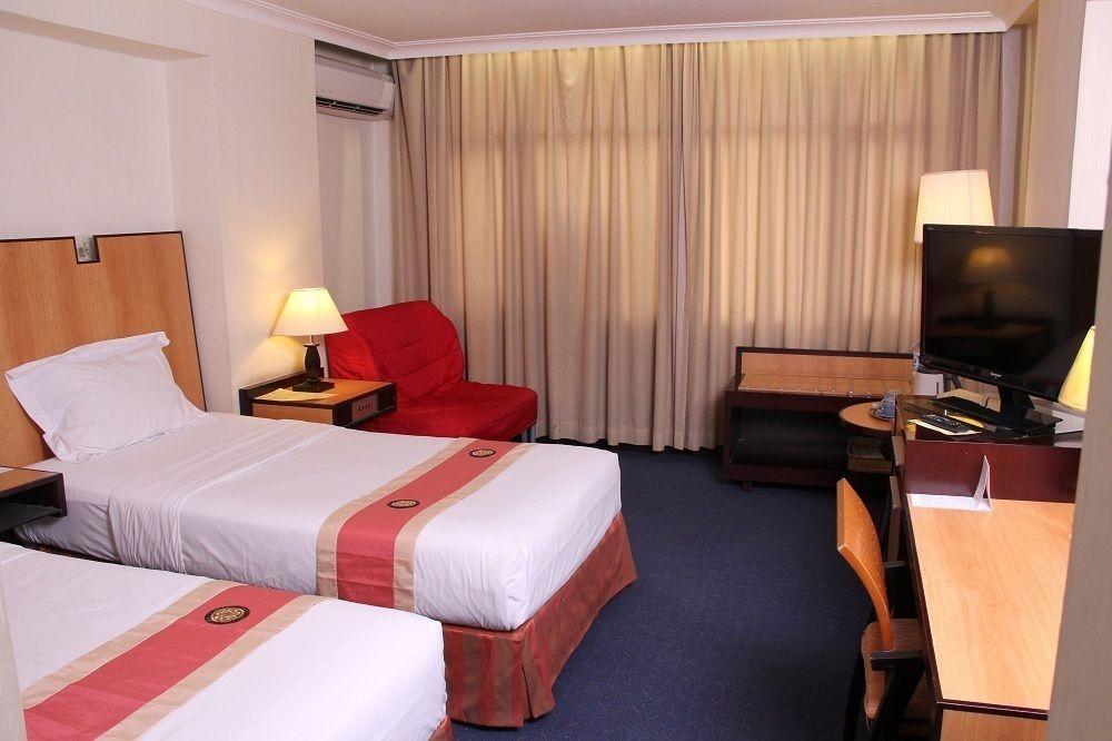 Metro Park View Hotel Kota Lama Semarang Extérieur photo