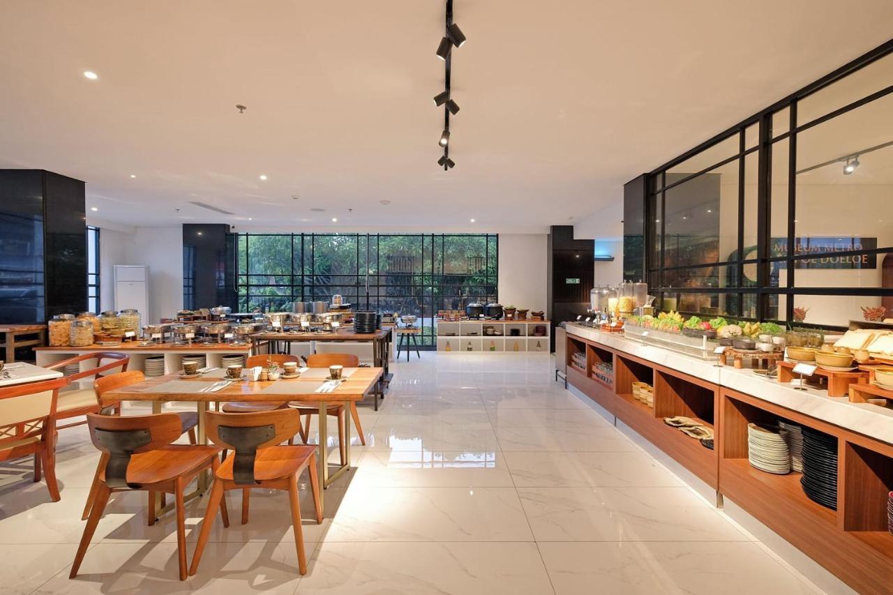Metro Park View Hotel Kota Lama Semarang Extérieur photo