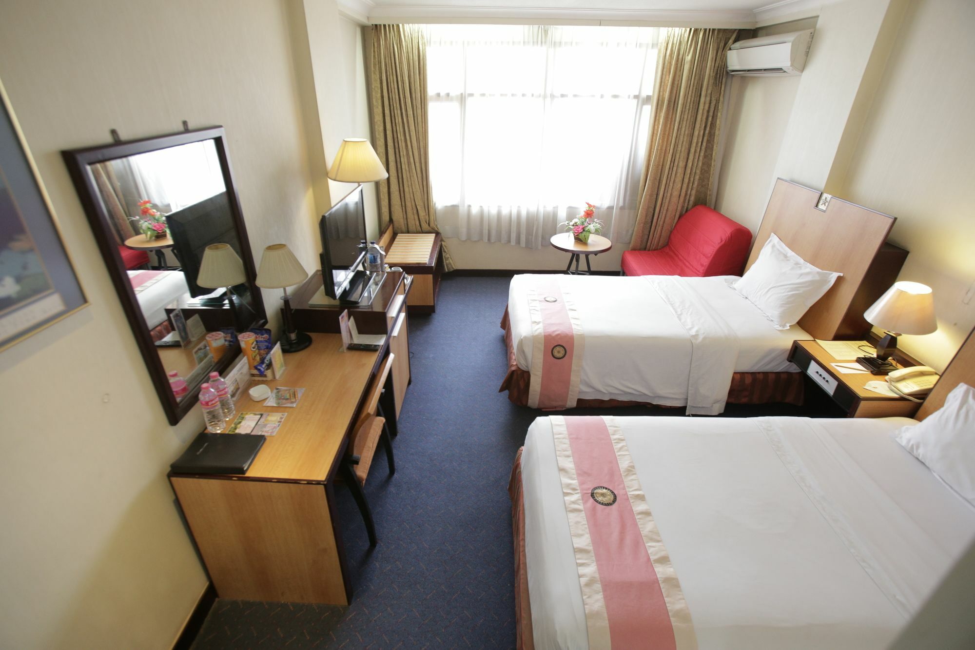 Metro Park View Hotel Kota Lama Semarang Extérieur photo