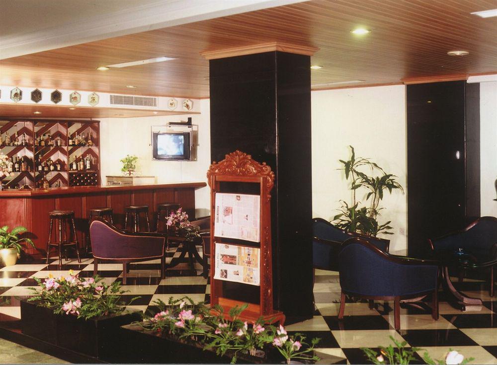 Metro Park View Hotel Kota Lama Semarang Extérieur photo