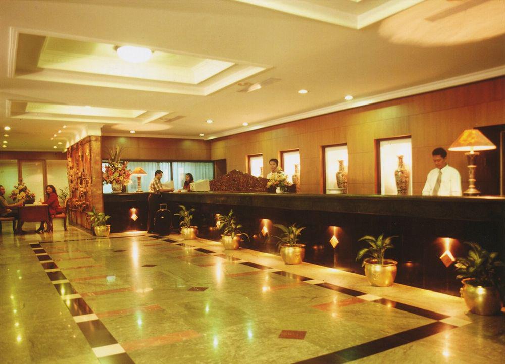 Metro Park View Hotel Kota Lama Semarang Extérieur photo